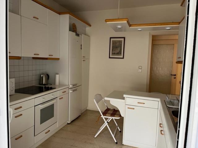 Spacious And Sunny Appartment In Cholargos Athens Exterior photo